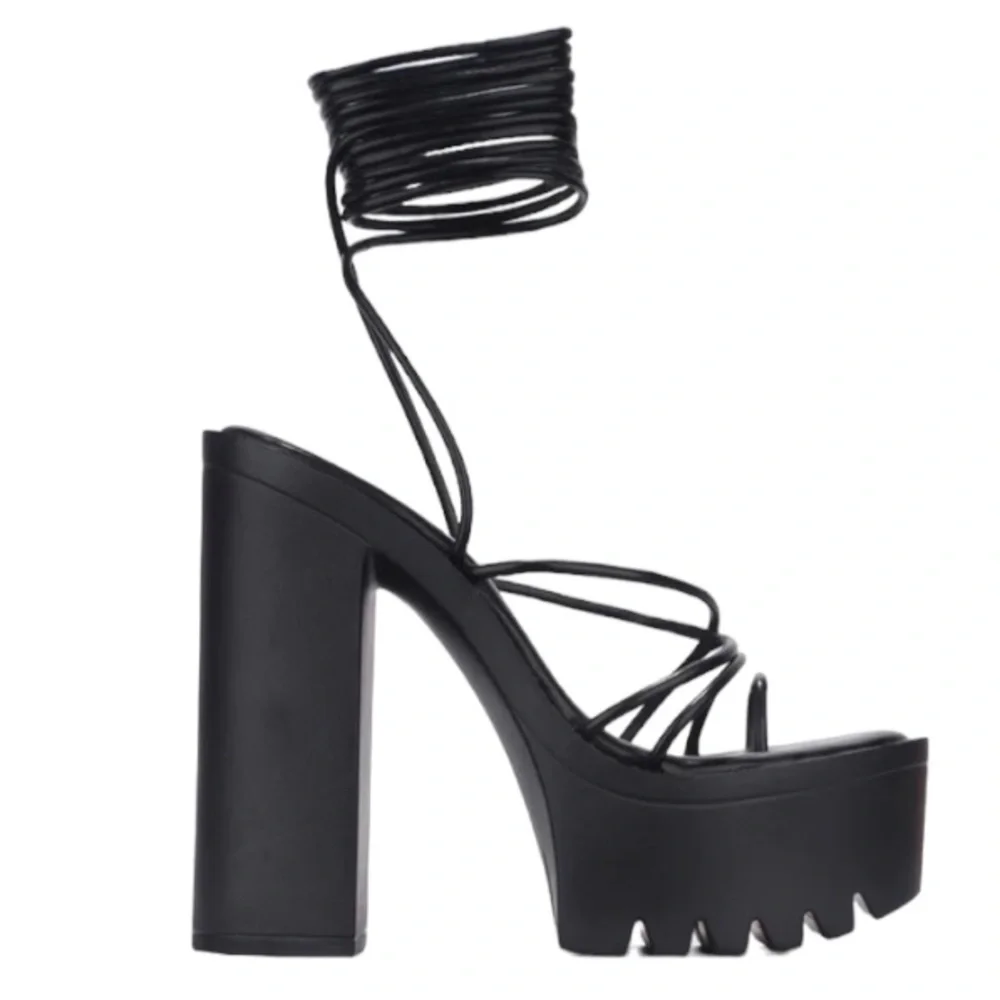New Cape Robbin Jorian Lace Up Platform Heels in Black Sz 8